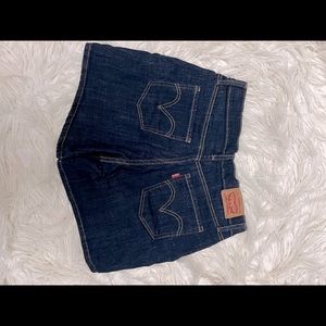 Levi’s Stretch Jean Shorts